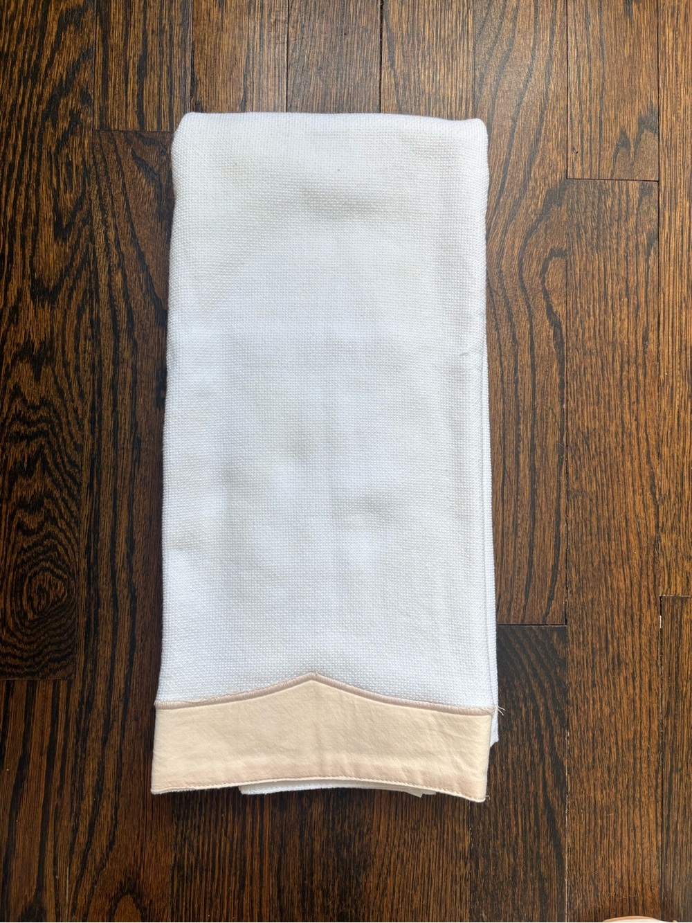 NWT Pottery Barn monique lhuillier pottery barn hand towel - Picture 2 of 4